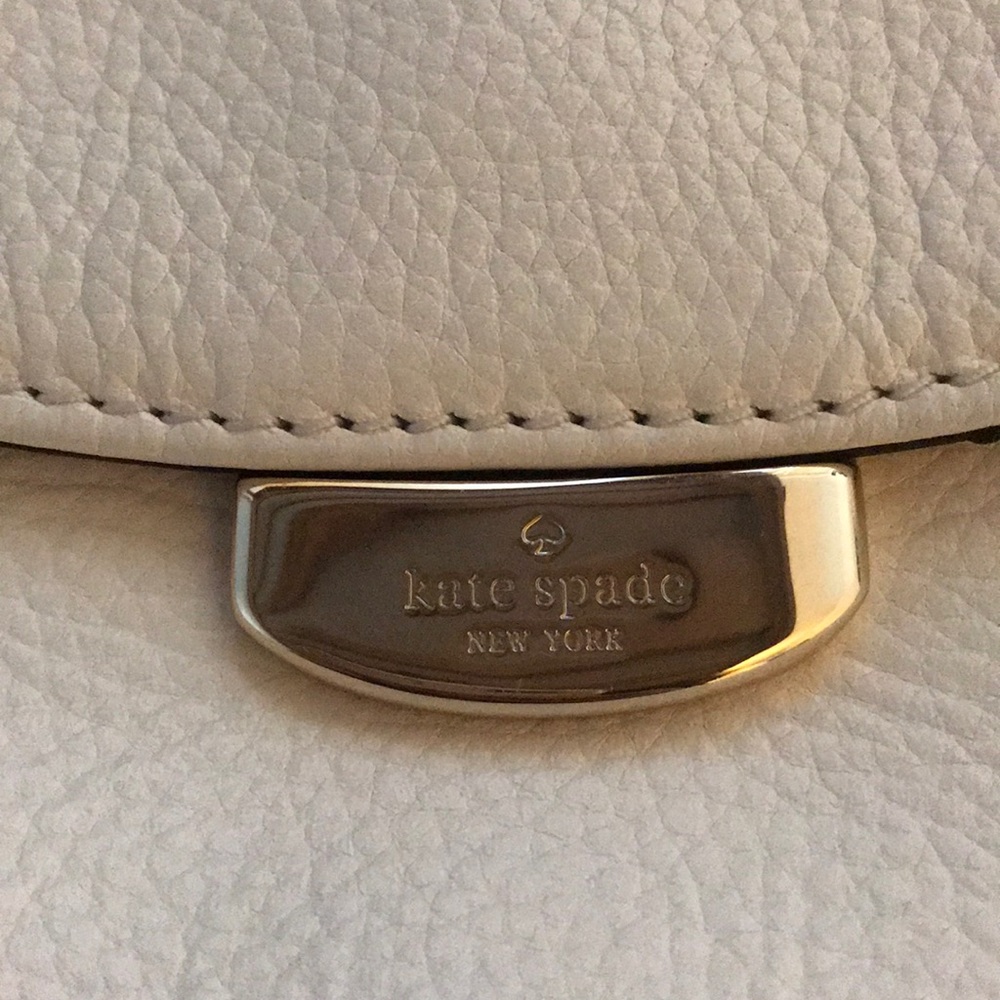 Kate Spade new with tags perfect condition purse!